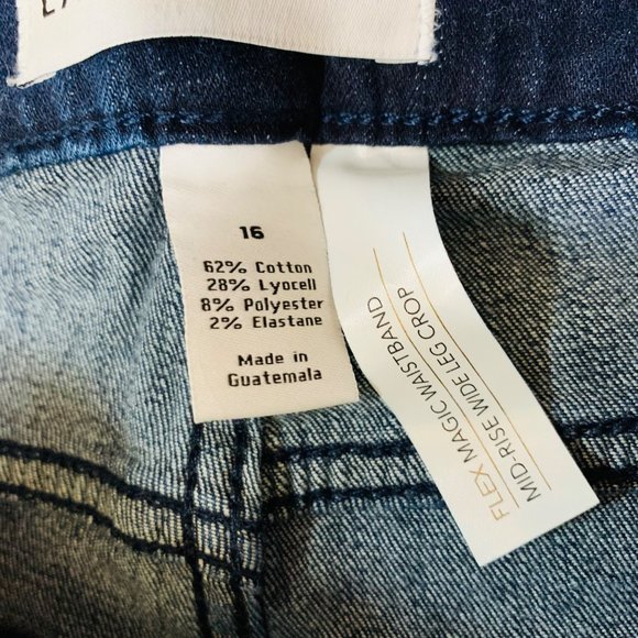 Lane Bryant Womens Cropped Jeans Size 16 Blue Mid Rise Wide Leg Flex Magic Waist - Picture 5 of 12